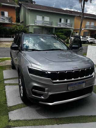JEEP COMMANDER 1.3 T270 TURBO FLEX LONGITUDE AT6